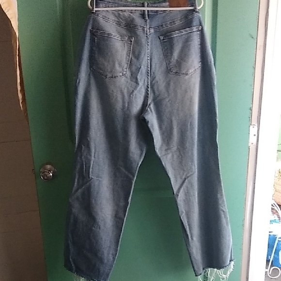 Judy Blue Light Blue Denim Jeans - Picture 3 of 4